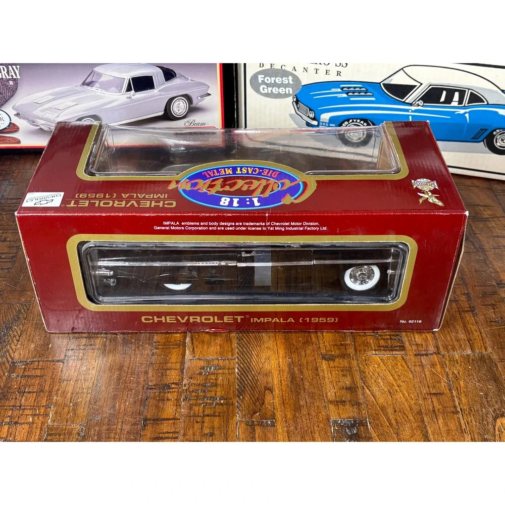 Chevy Chevrolet Impala 1:18 Die-Cast Road Legends 1959 Convertible Black New